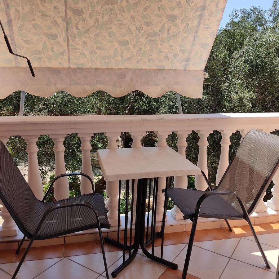 Apartamento Nikolaou Thomas House Parga Exterior foto