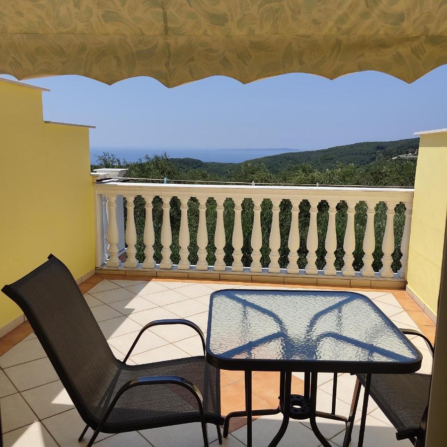 Apartamento Nikolaou Thomas House Parga Exterior foto